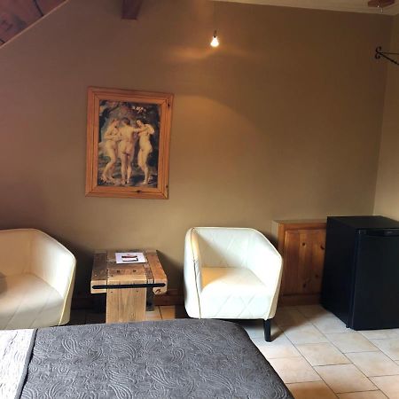Hotel Manoir Ramezay Marieville Exterior foto