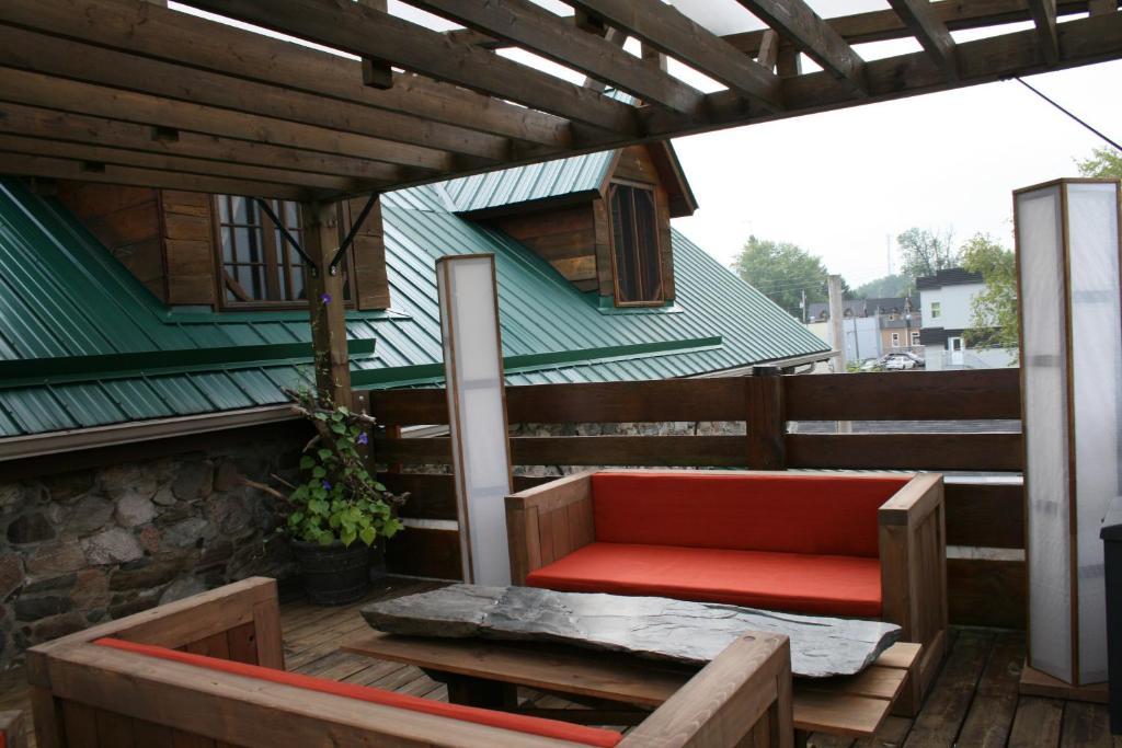 Hotel Manoir Ramezay Marieville Exterior foto